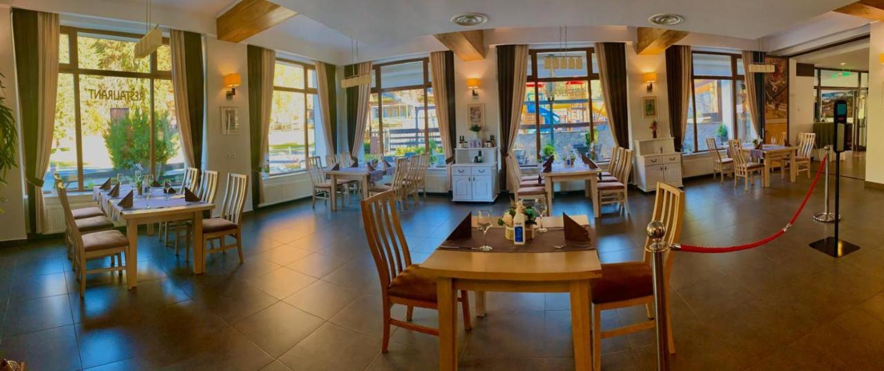 פויאנה ברשוב Hotel Escalade מראה חיצוני תמונה