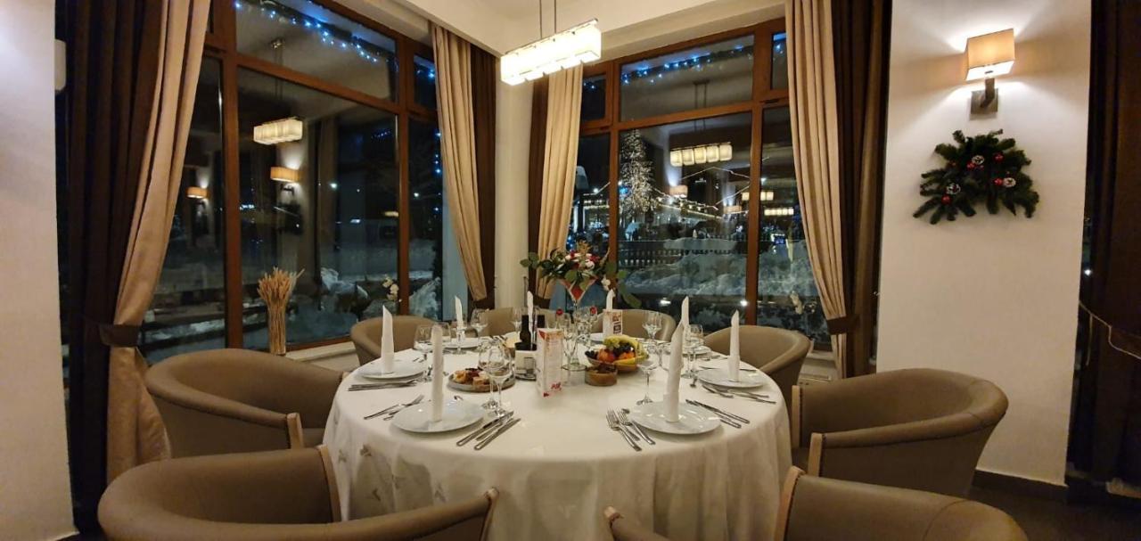פויאנה ברשוב Hotel Escalade מראה חיצוני תמונה